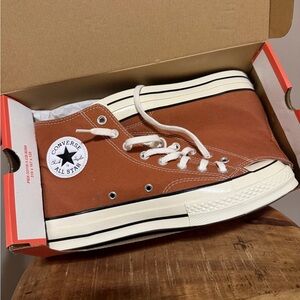 Converse Chuck 70 Sneakers, Color Tawny Owl | UNISEX Women’s 10.5 / Men’s 8.5